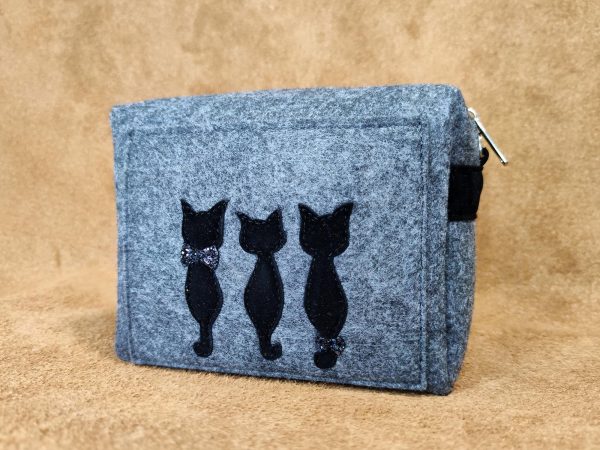 Фетрова маленька сумка "Тендітні коти" (16008)