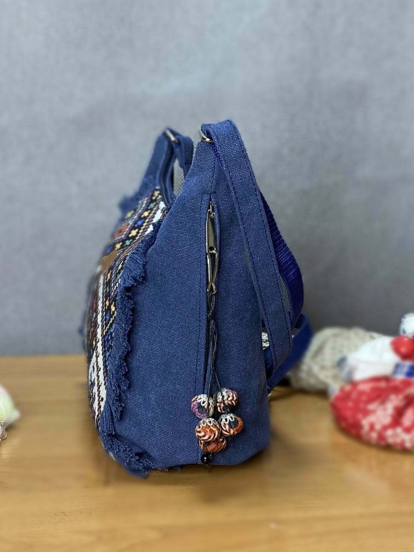 Маленька сумка в етностилі синього кольору