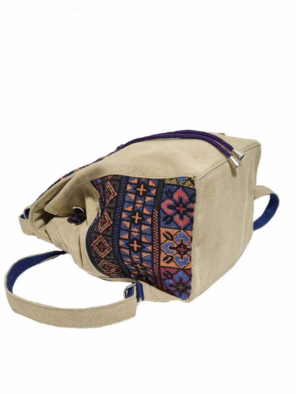 Рюкзак з гобеленовим декором кольору пісок