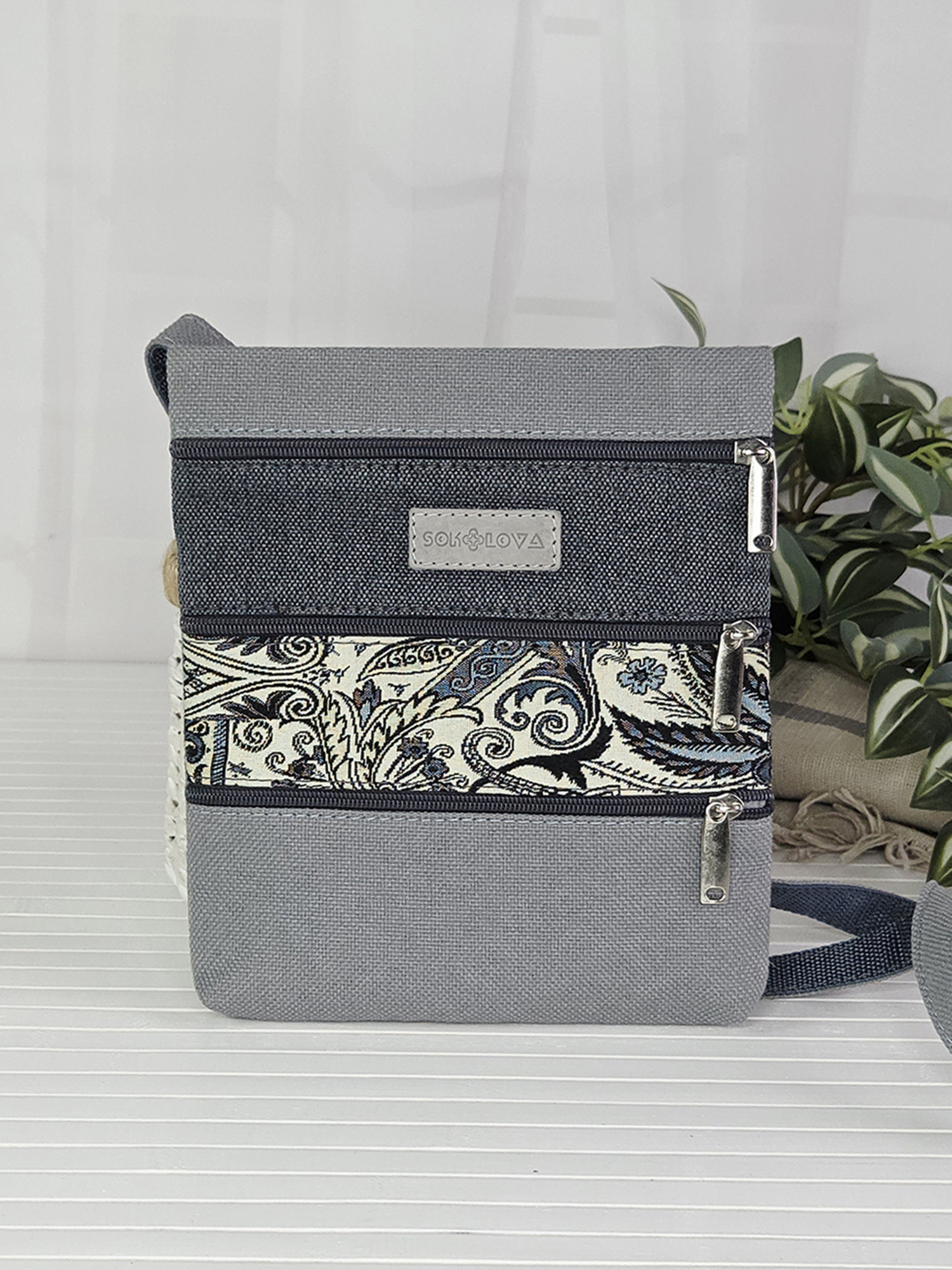 Маленька сумка "4 кишені" з декором Туніс