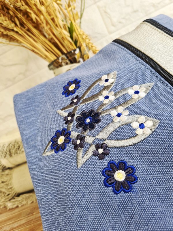 Блакитна сумка з вишивкою "Символи перемоги"