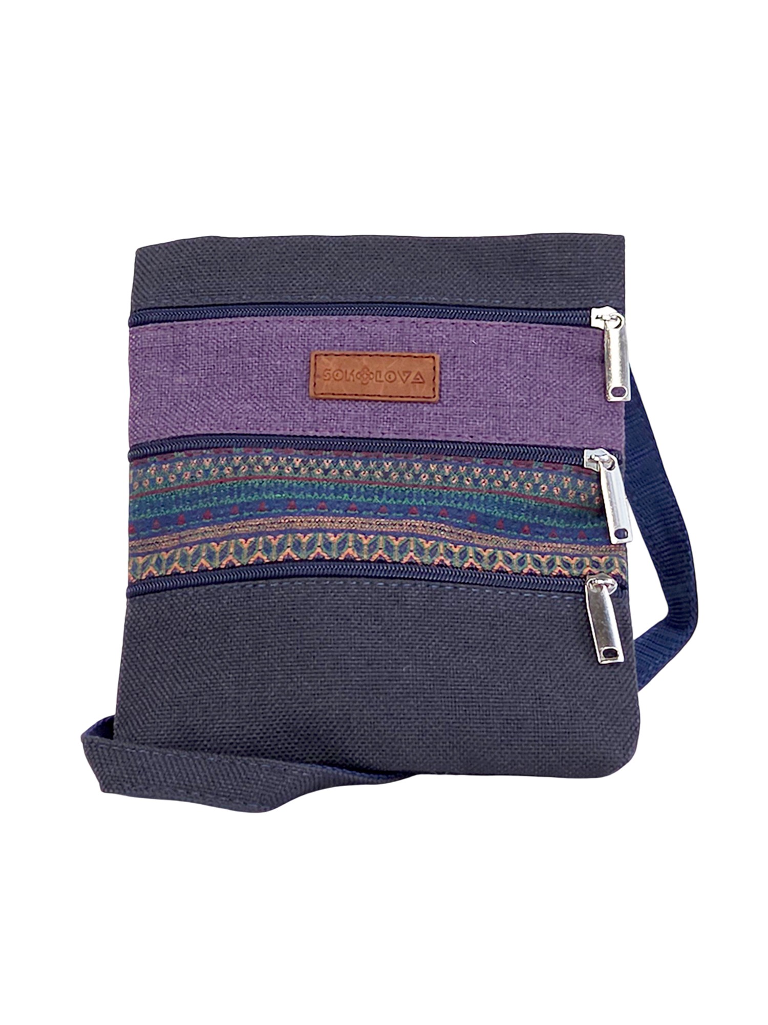 Маленька сумка з фіолетовим декором