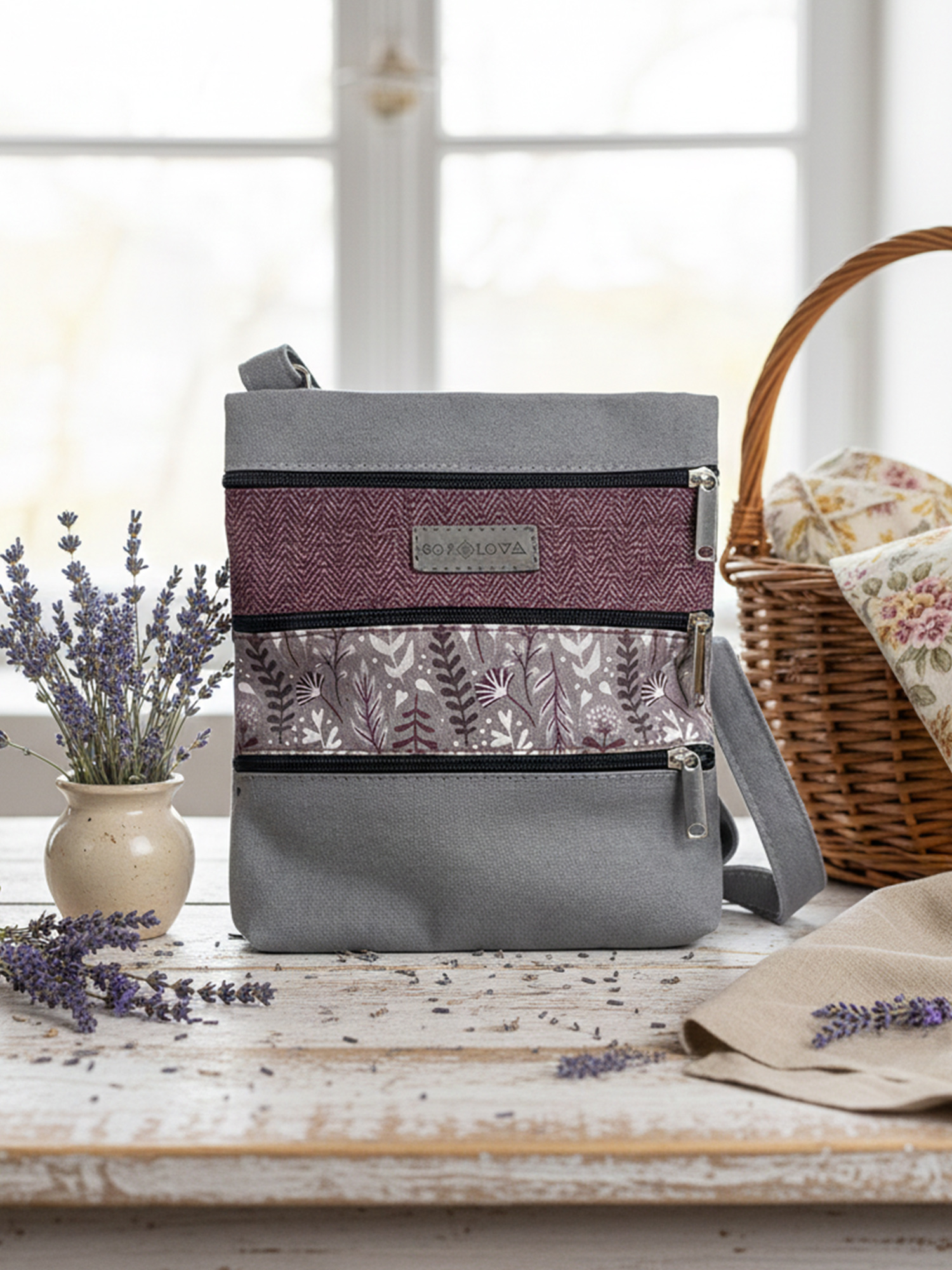 Сіра сумочка з візерунком "Різнотрав'я" (30024)