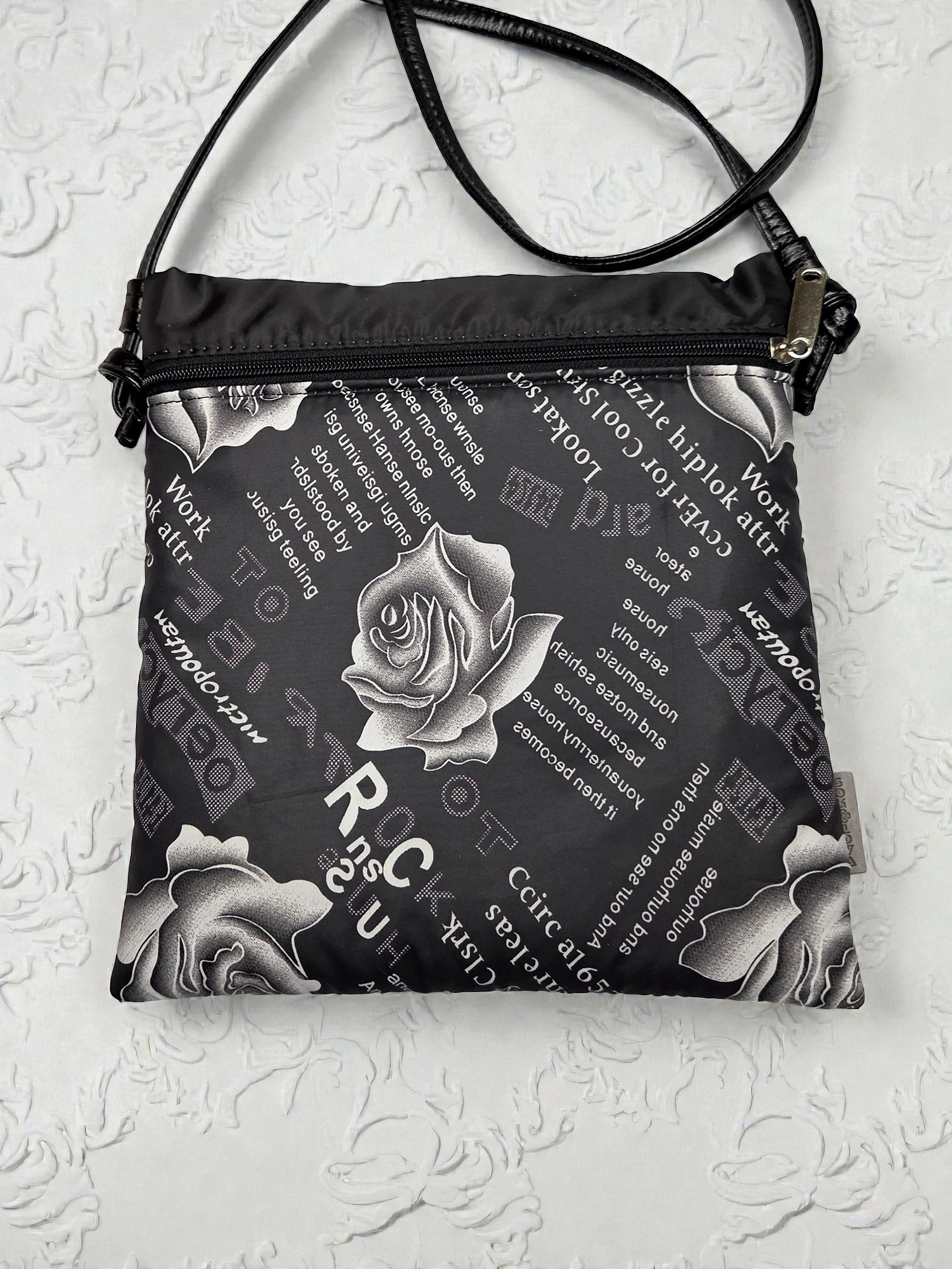 Сумочка з плащової тканини "Троянди"