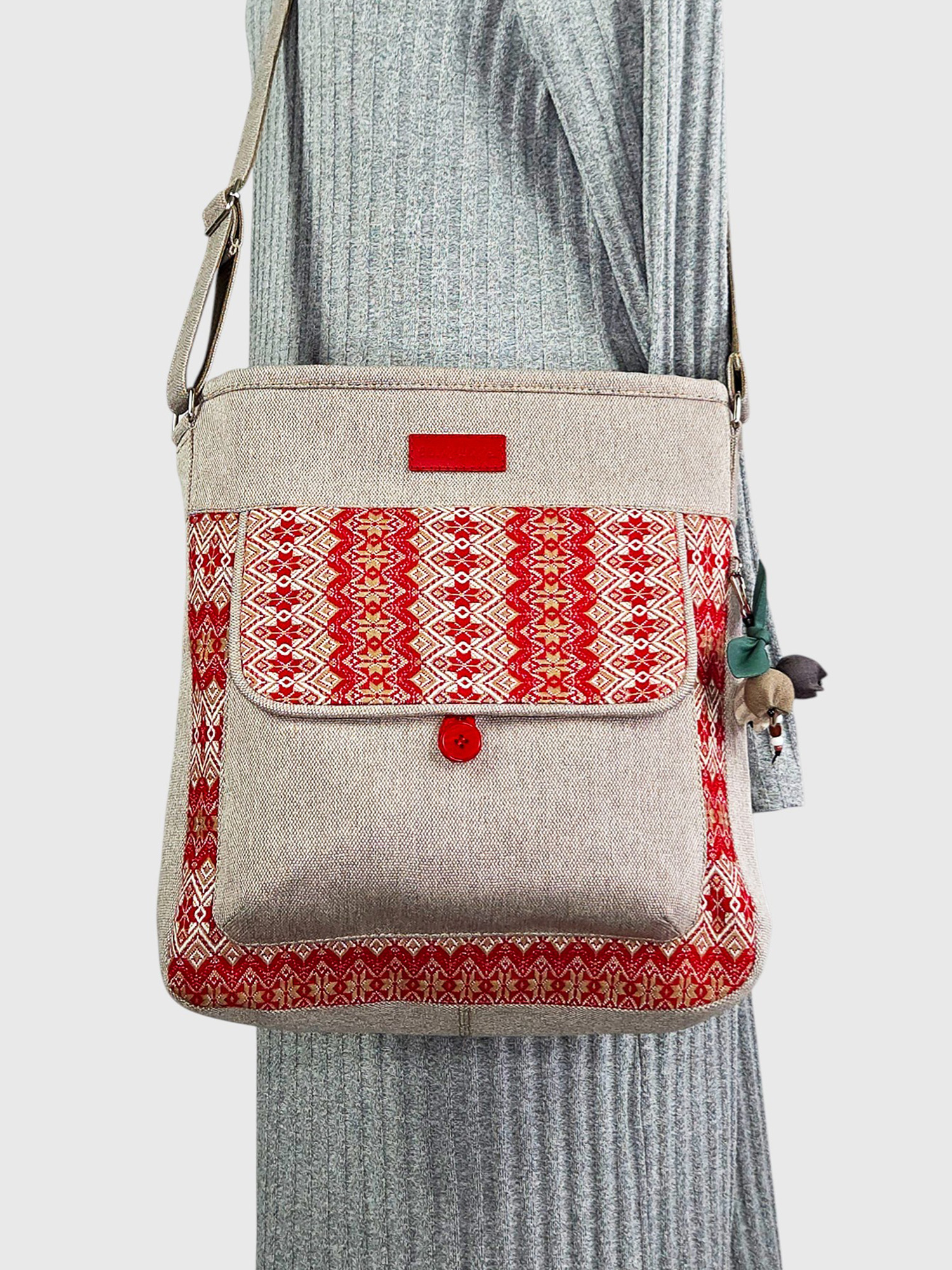 Бежева сумка з червоним орнаментом (88005)