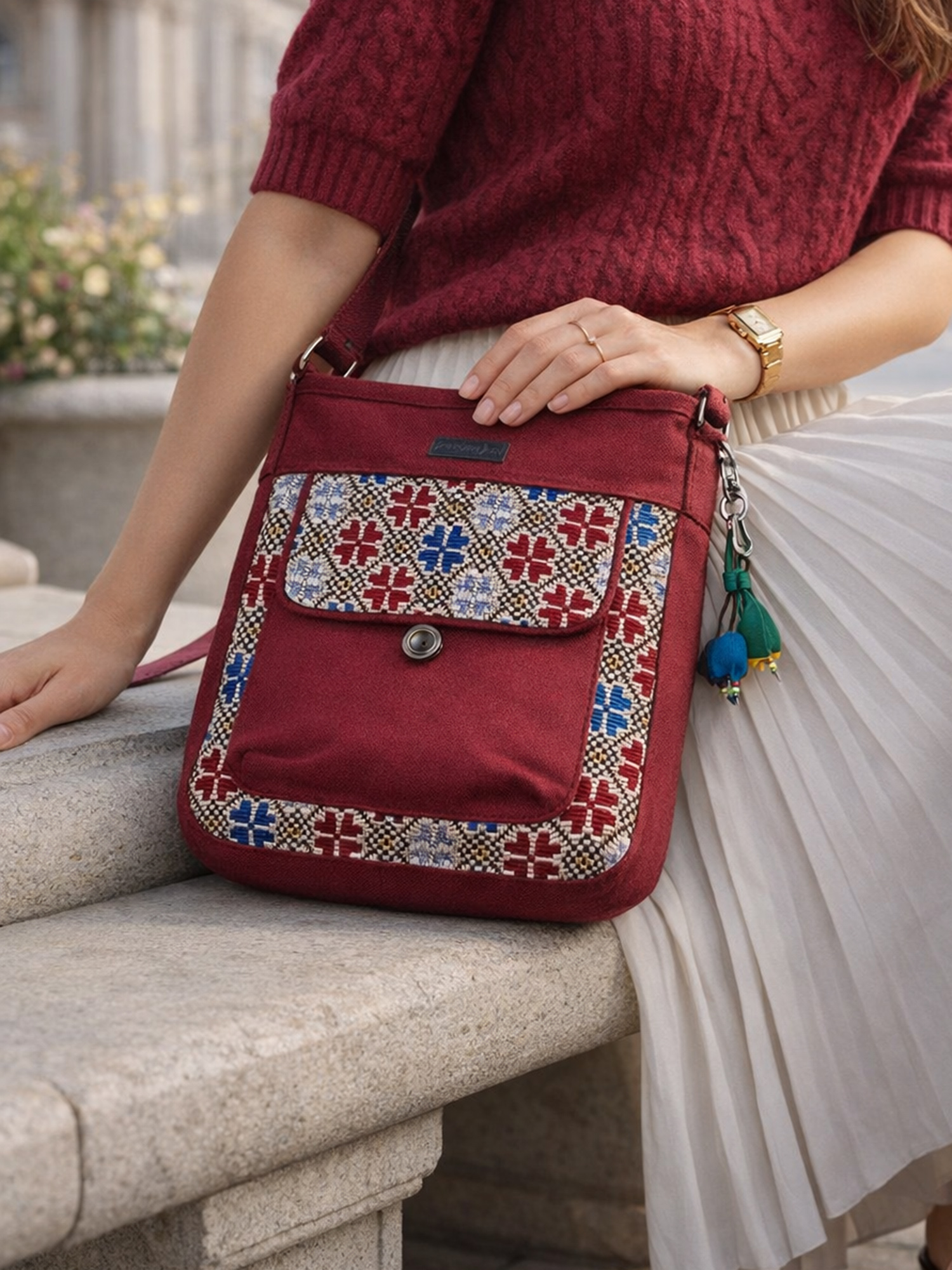 Бордова крос-боді «Мандри» з орнаментом (88008) Бордова крос-боді «Мандри» з орнаментом (88008)